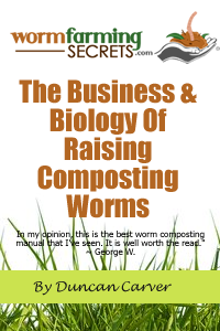 Making & Using Brewed Worm Tea – Worm Farming Secrets