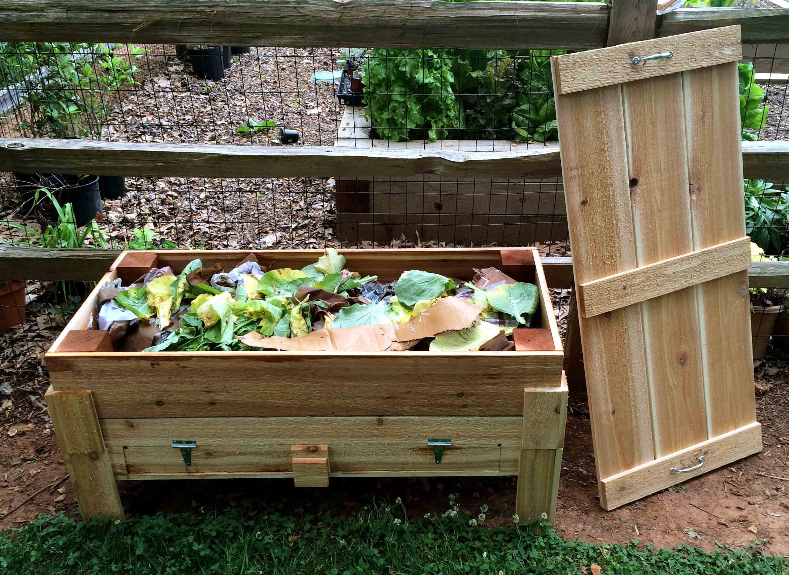 How To Make A Functional Worm Bin